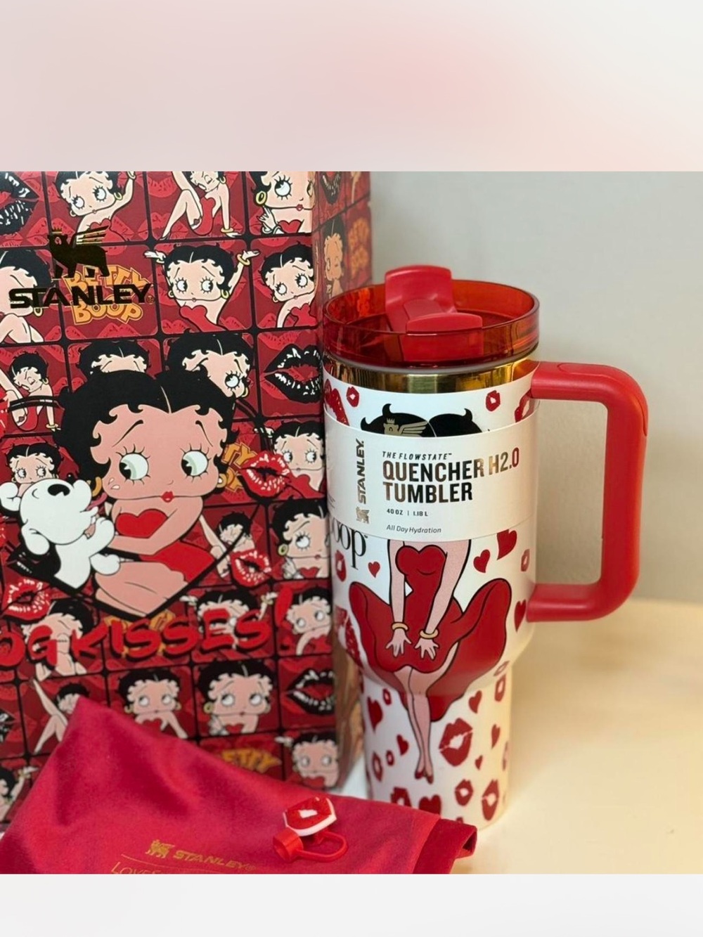 Stanley Red Betty Boop Quencher H2.0 Tumbler